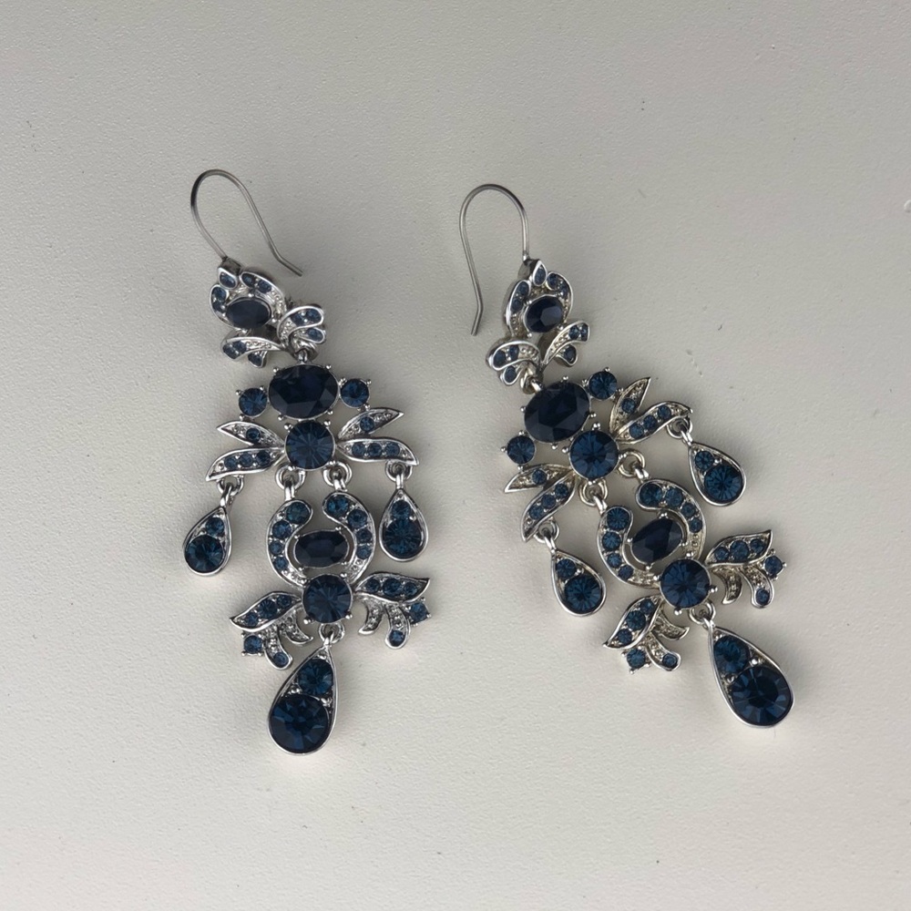 Drop earrings